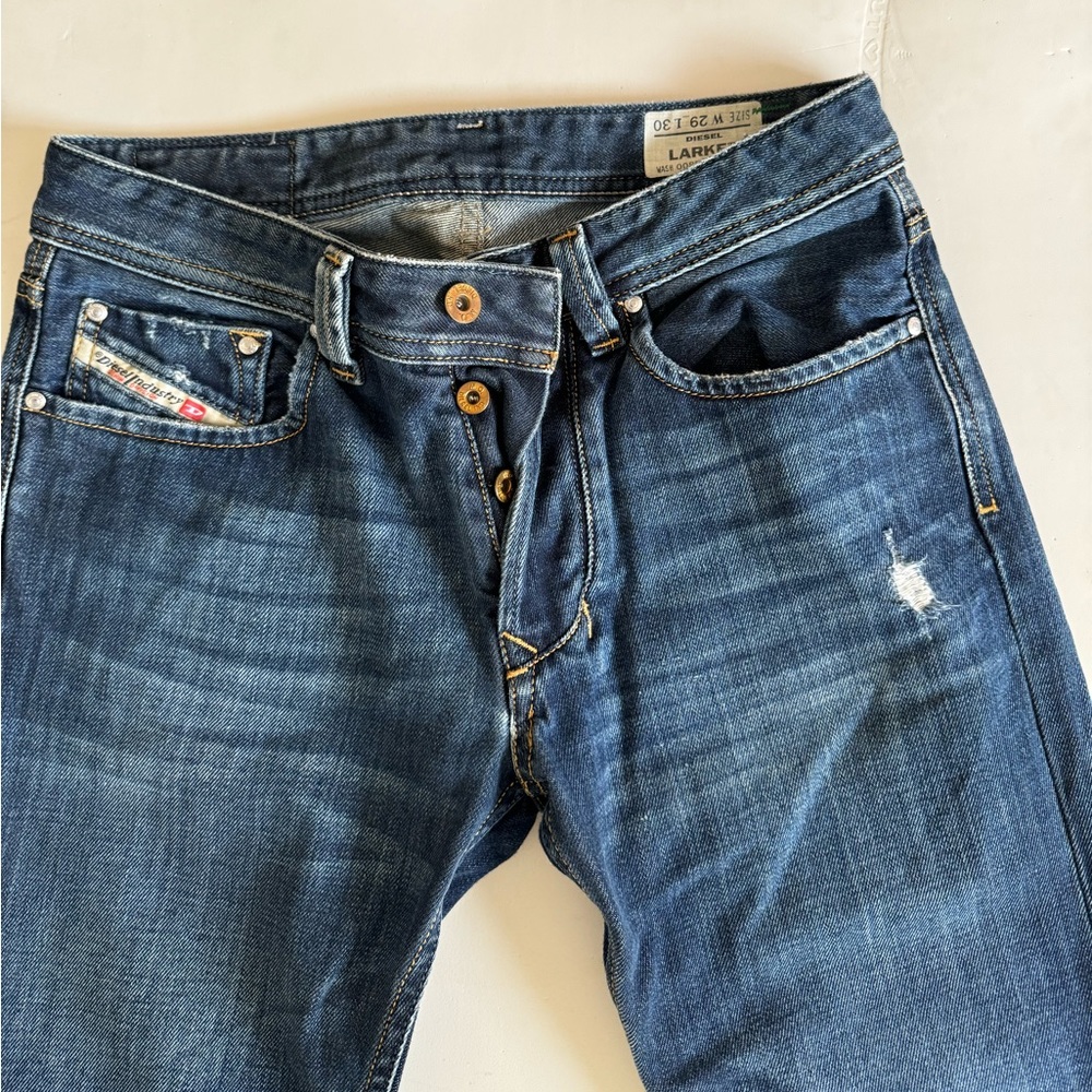 Diesel Larkee Button Fly Distressed Jeans 008RQ Men’s Size 29x30 Pre-owned